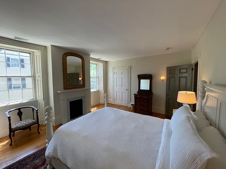 24 Chestnut St #2 — Photo 19