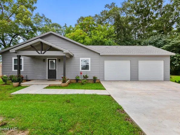 1228 Weeks Rd, Lucedale, MS 39452