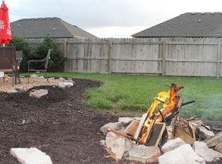 1165 S Strasbourg Ave, Springfield, MO 65803