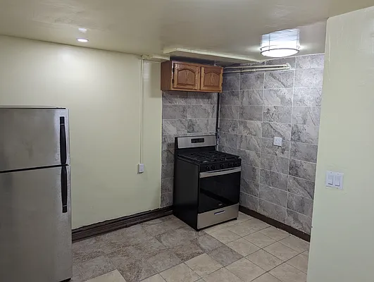 Rented by Kingsland Properties | media 2