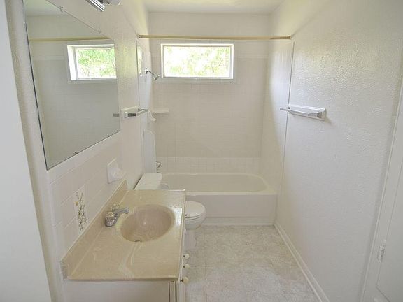 5th image of 4756 Harper Dr
