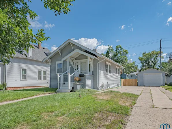 2512 S Cornelia St, Sioux City, IA 51106