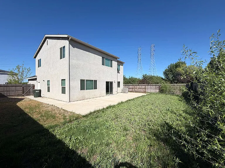 2494 Valdes Dr — Photo 1
