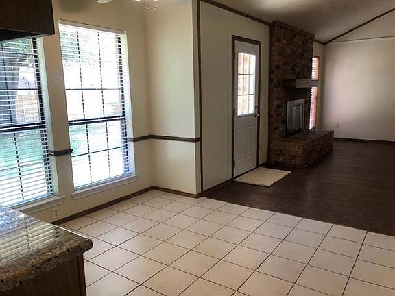 5th image of 2942 Kimberly Dr