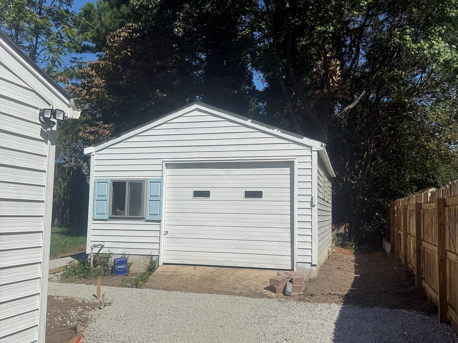 3 bed, 1043 sqft, $2,500 — Photo 2