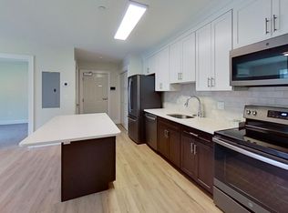 462 Main St #22, Amherst, MA 01002