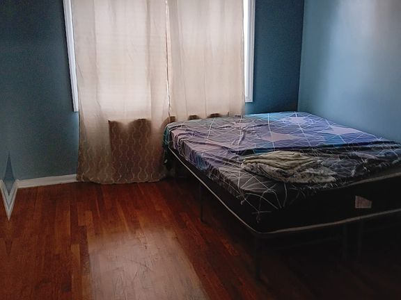 4th image of 1405 E 99th St #1