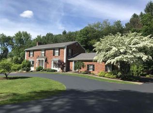 1174 Ruffner Rd, Niskayuna, NY 12309