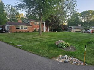 45189 Mayo Dr, Northville, MI