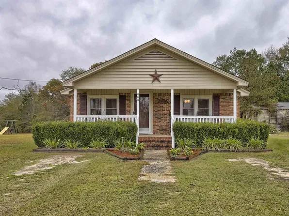 860 Pine Grove Rd, Lugoff, SC 29078