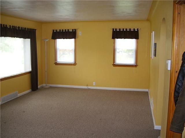 2nd image of 5121 Curtice Rd