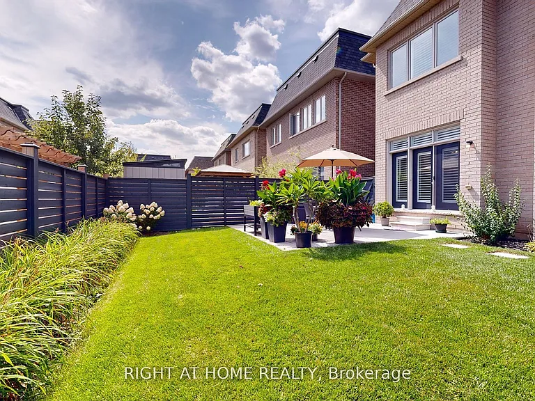 385 Tudor Ave — Photo 33