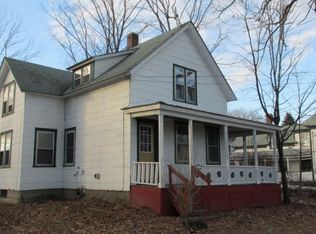 7 Lake St, Oxford, ME 04270