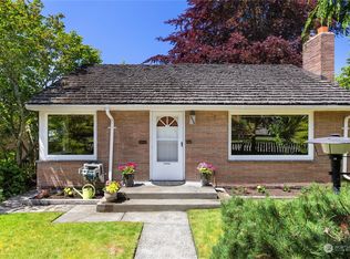 2649 45th Ave SW, Seattle, WA 98116