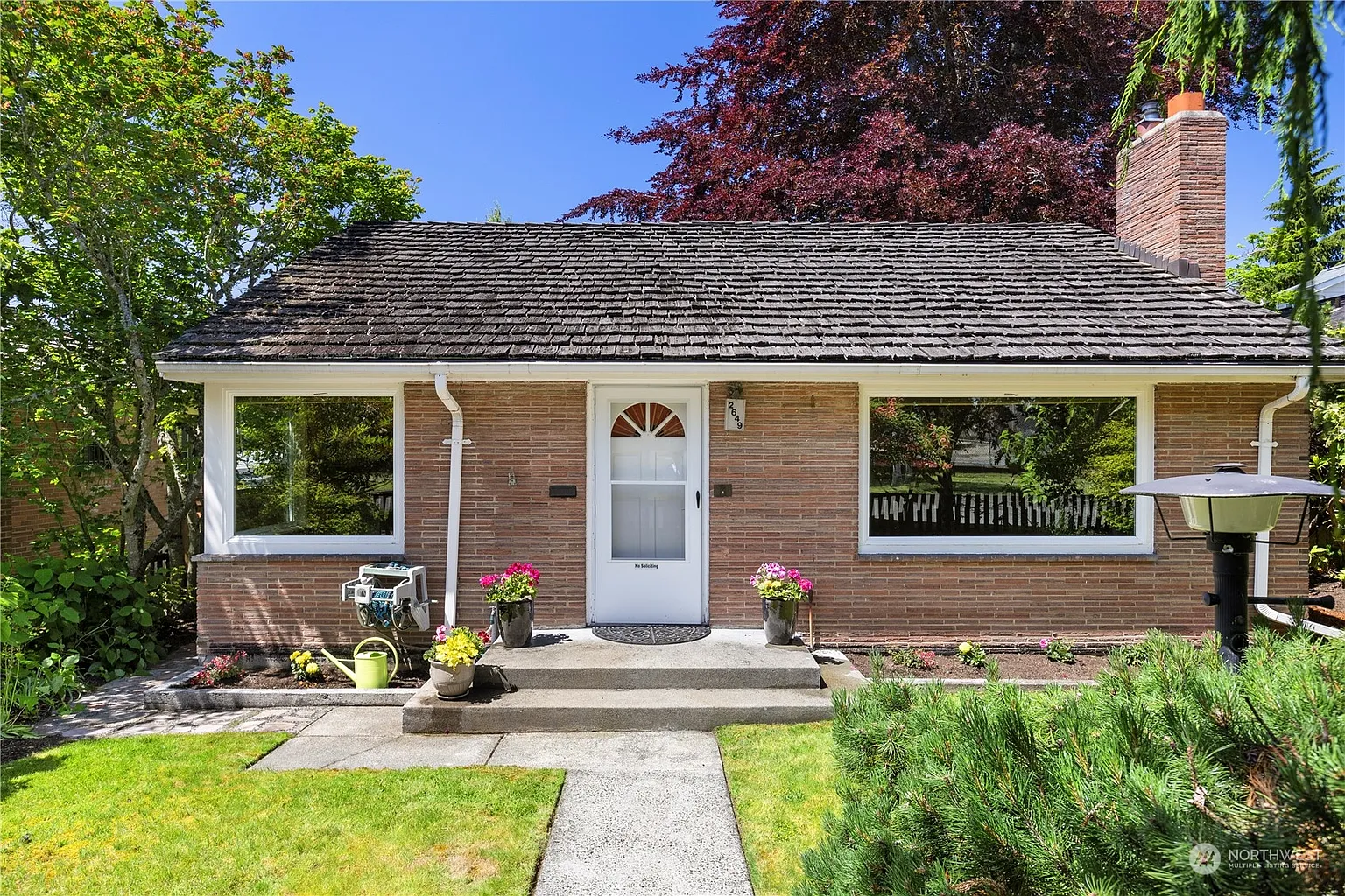 2649 45th Avenue SW photo 1