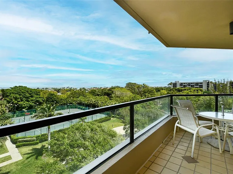1211 Gulf Of Mexico Dr #302 — Photo 30