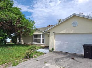 374 SW De Gouvea Terrace, Port St Lucie, FL 34984