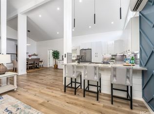 727 Hahaione St, Honolulu, HI 96825