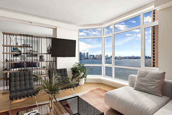 Rented by Compass | media 11