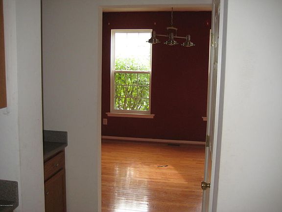 5th image of 3336 Mountain Laurel Dr