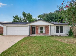 13722 New Village Ln, Sugar Land, TX 77498