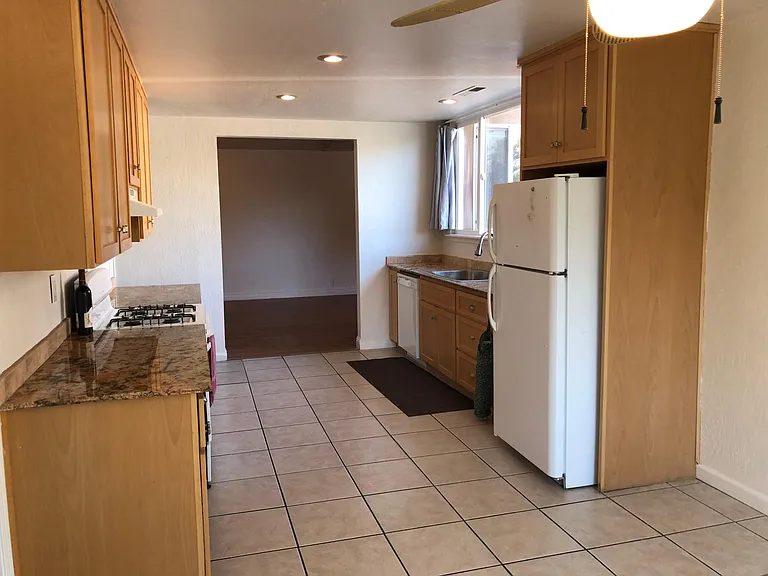 625 Bonnie St — Photo 5