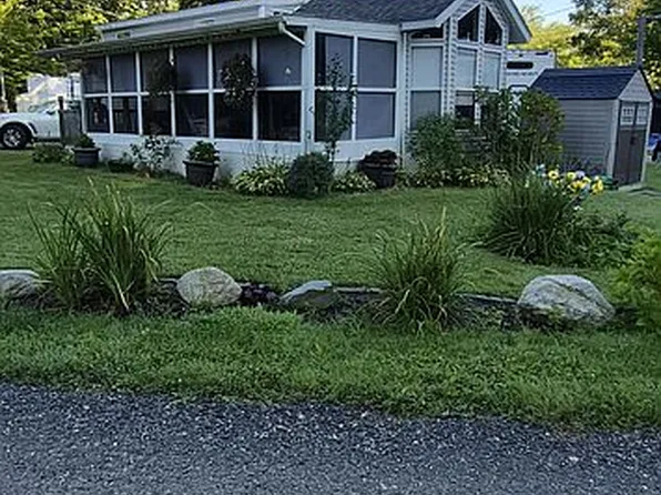 1742 Exeter Rd, Lebanon, CT 06249