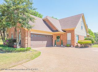 3980 Spring Lakes Cir, Olive Branch, MS 38654