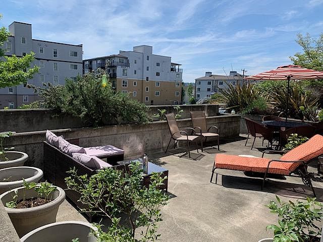 1st image of 4343 Roosevelt Way NE APT 201