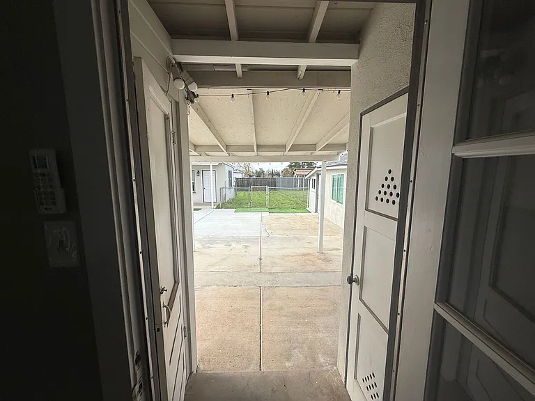 1032 California St — Photo 35