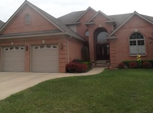 47496 Hidden Meadows Dr, Macomb, MI 48044