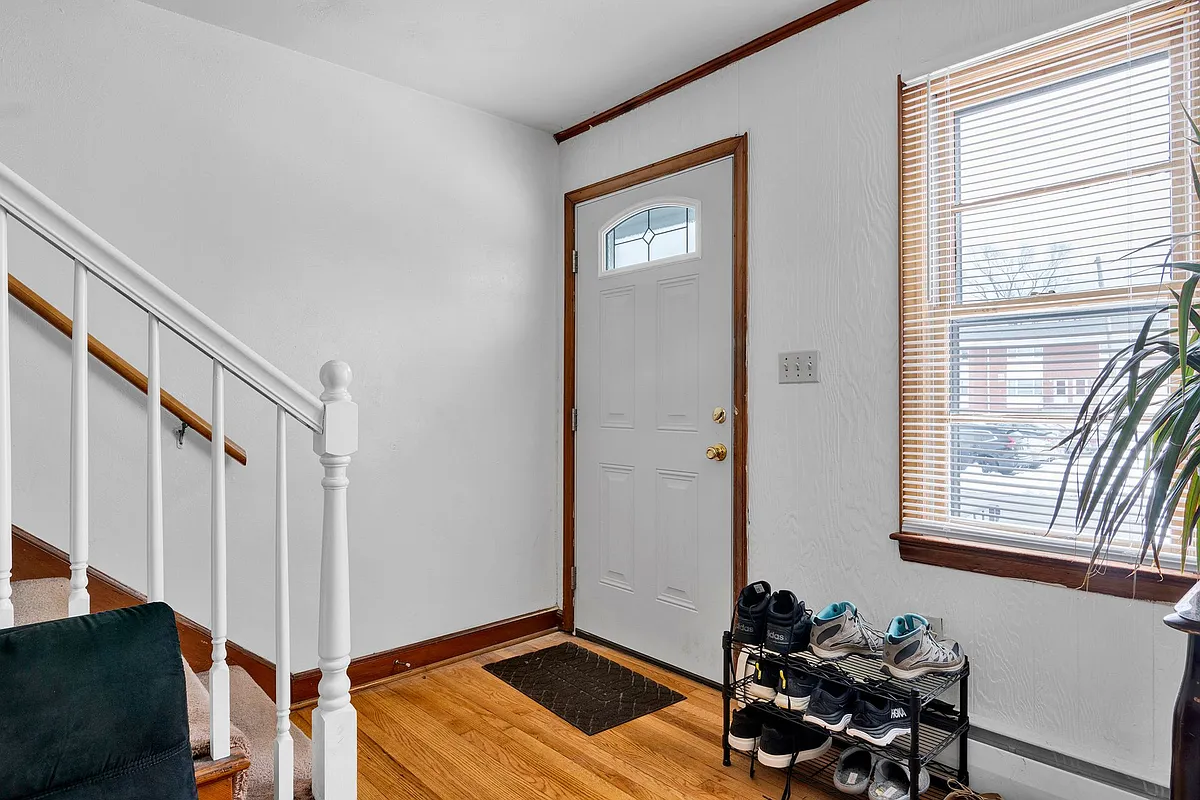 Building Photo - 408 Harding Ave #416