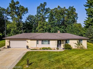 53121 Franklin Dr, Shelby Township, MI 48316