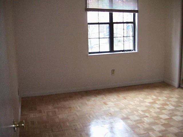 5163 Hunters Point Ln — Photo 6