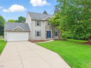 25901 Kennedy Ridge Rd, North Olmsted, OH 44070