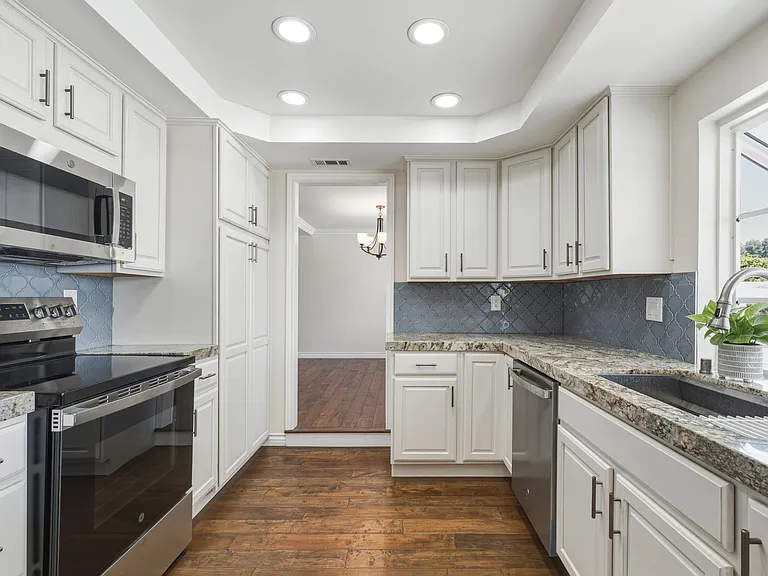 1754 Leaning Pine Dr — Photo 16