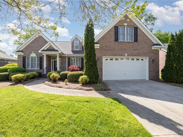 4716 Barrington Place Ct, Jamestown, NC 27282