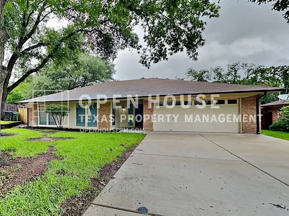 3509 Cotillion Dr, Arlington, TX 76017