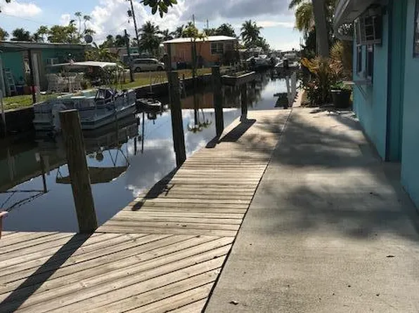 11473 May St, Matlacha, FL 33993