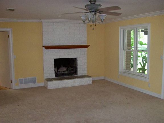 Family Room with Fireplace 