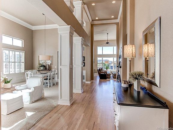 Entrance view from front door