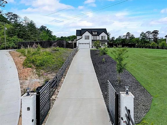 2nd image of 3273 Lenora Church Rd