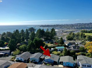 97940 W Benham Ln APT 17, Brookings, OR 97415