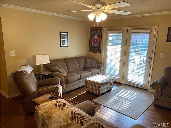3rd image of 120 15th St E APT 302