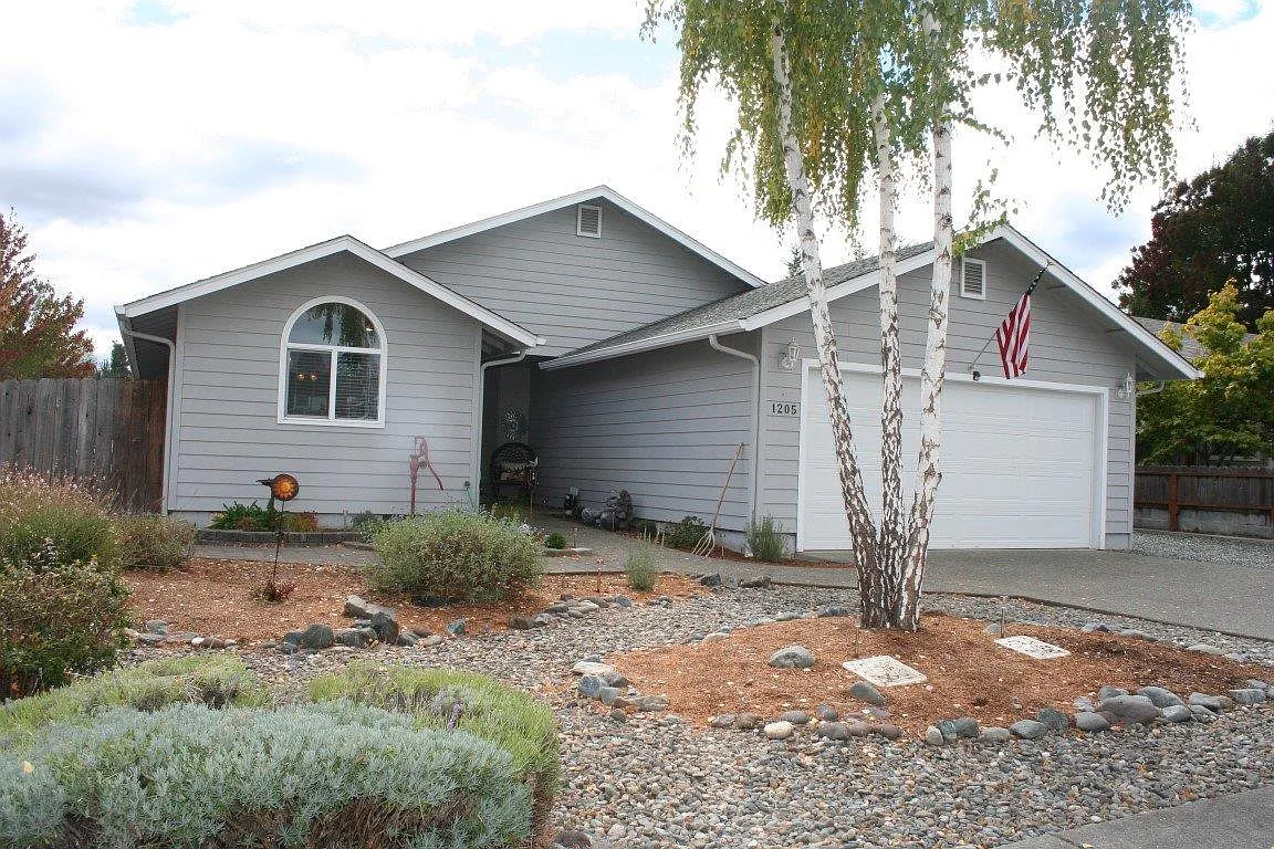 1205 Marcus Way photo 1