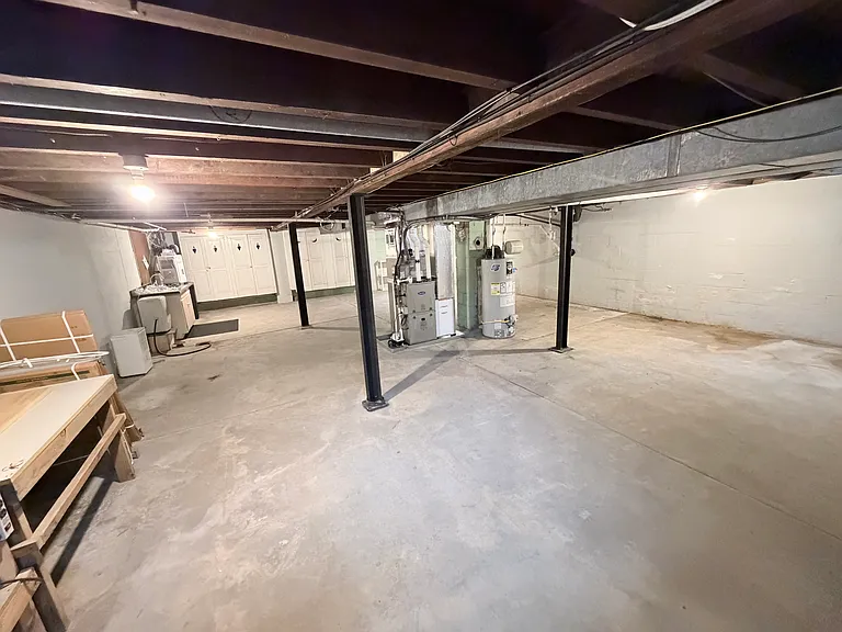143 E Lincoln Ave — Photo 24
