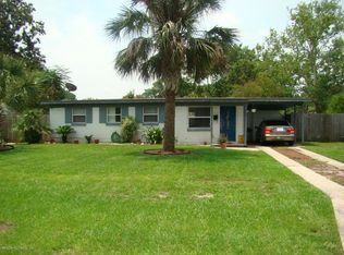 18 N Forrestal Cir, Atlantic Beach, FL 32233