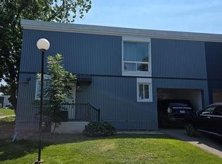 25 Britten Clos #B65, Hamilton, ON L9C 4J8