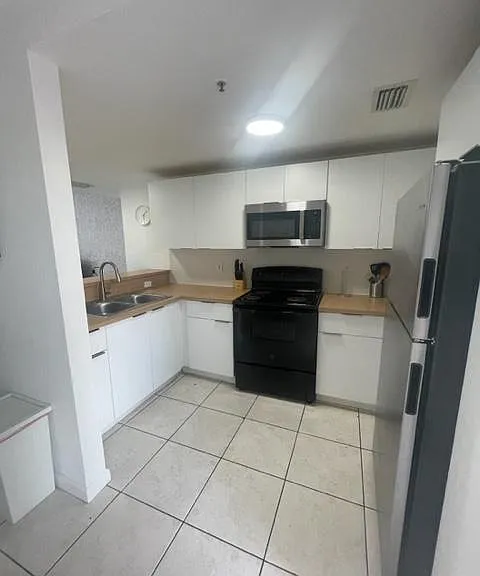 328 NW 12th Ave #1 — Photo 4
