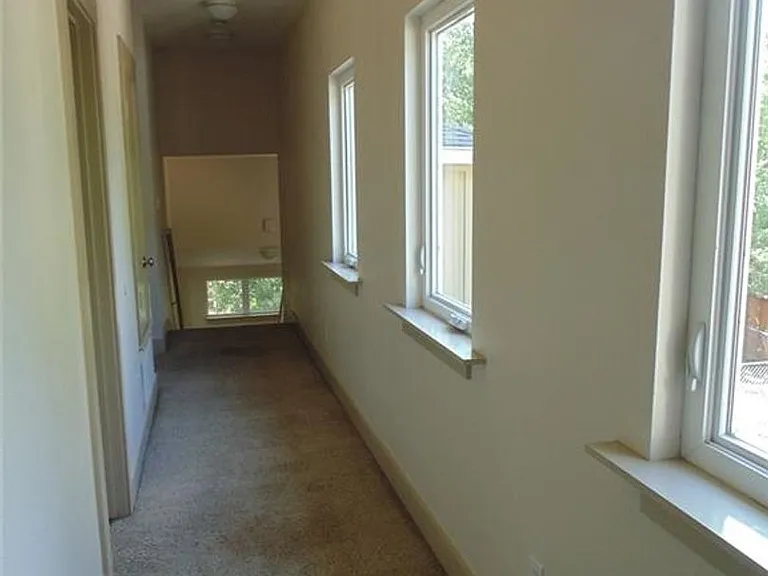 4406 Bennett Ave #B — Photo 15